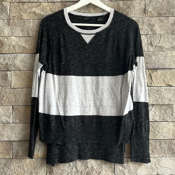 Color block sweater - Picture 1 of 10